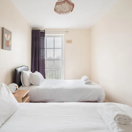 2bd Flat In Heart Of