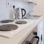 公寓 2bd Flat In Heart Of *